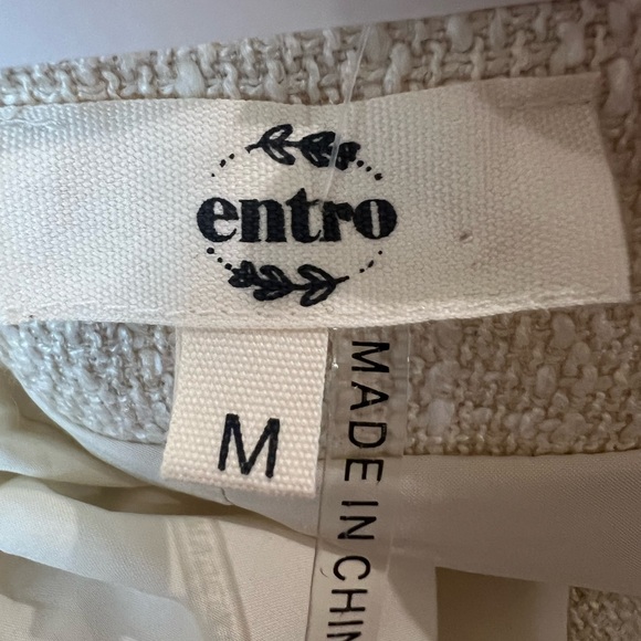 Entro Women's Textured Cream Shorts - Picture 4 of 4